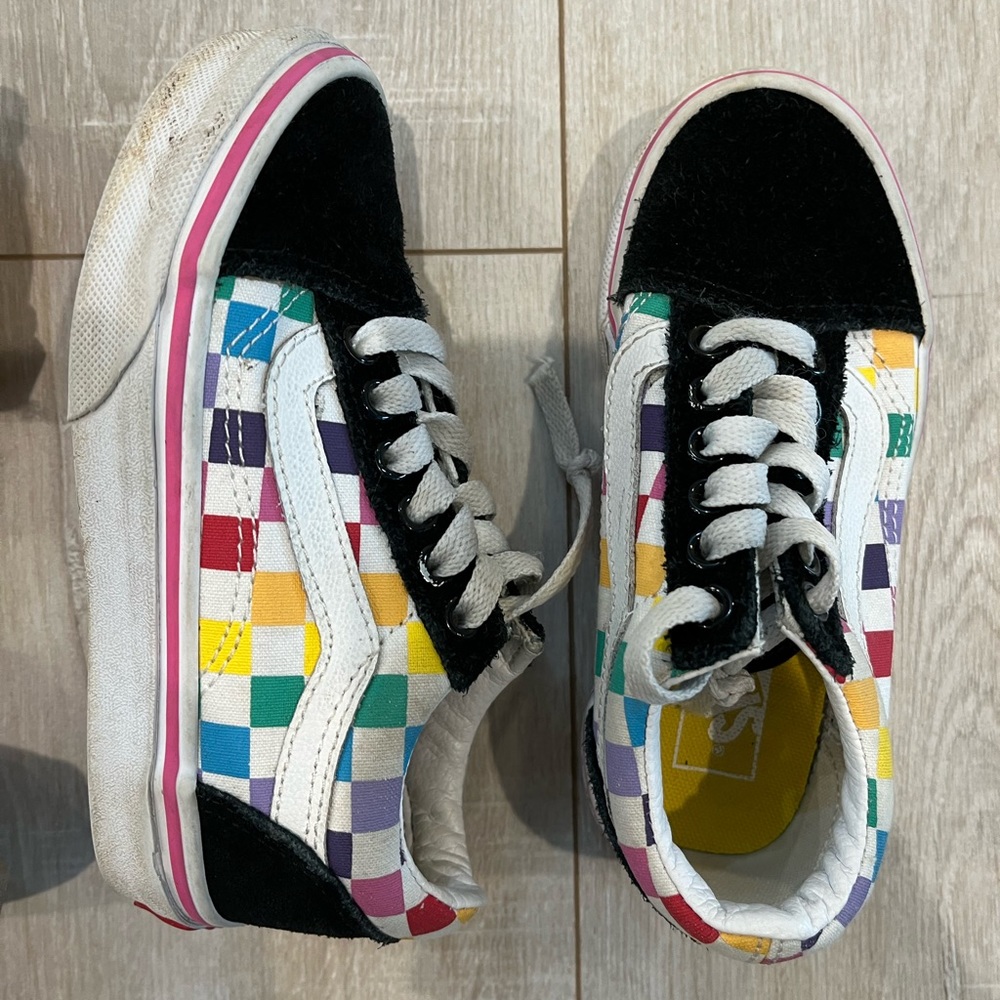 Vans - girls 11 rainbow checkered